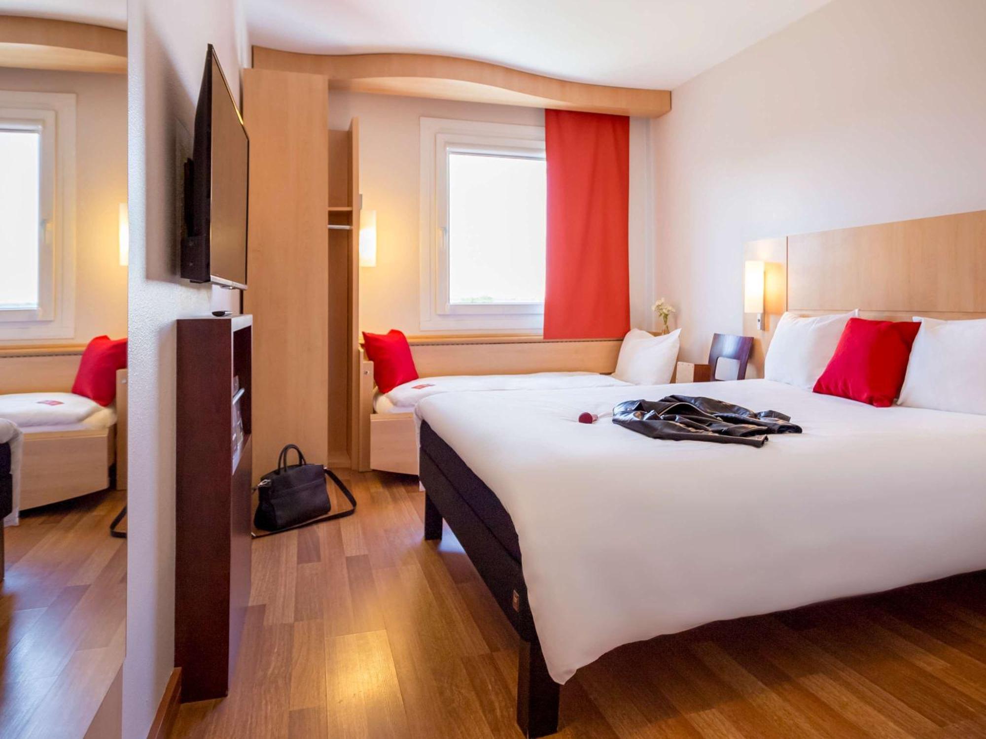 Ibis Hotel Plzeň Dış mekan fotoğraf